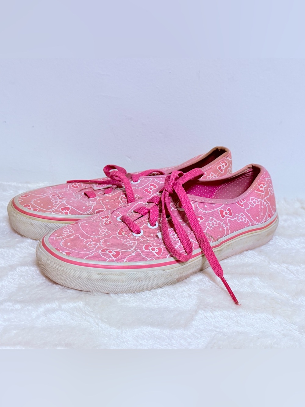 Vans Pink Hello Kitty Pattern Canvas Sneakers Size 7.5